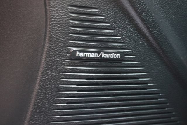 Used 2016 Dodge Challenger SRT Hellcat RWD image 17