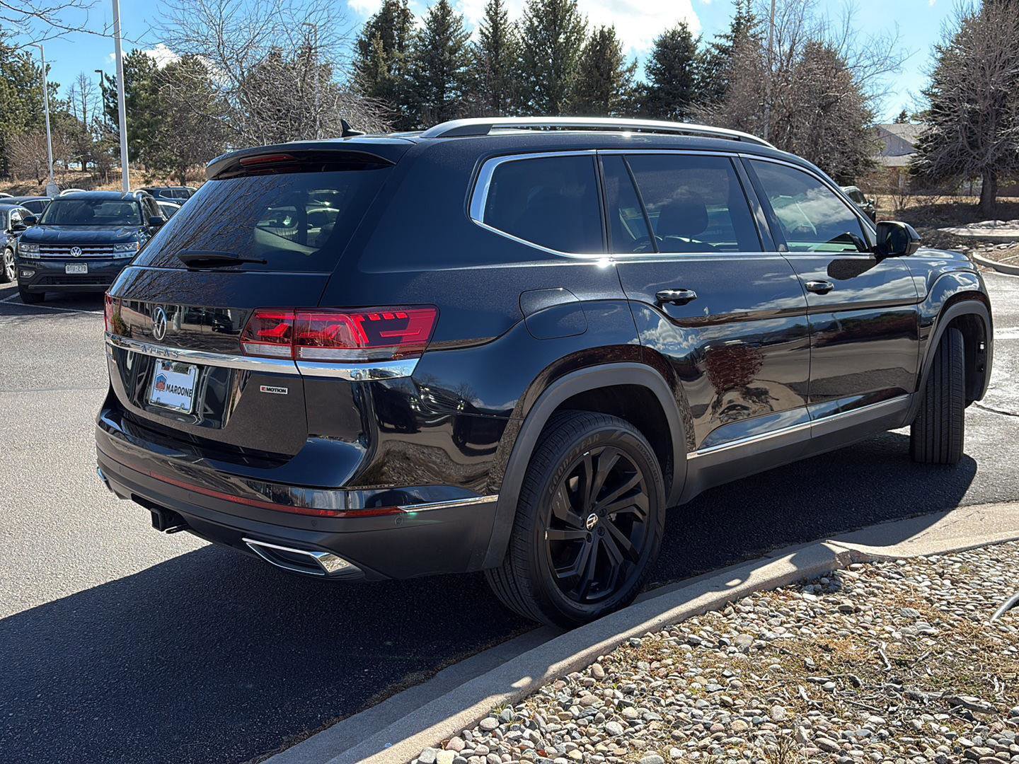 Used 2021 Volkswagen Atlas SEL Premium image 6