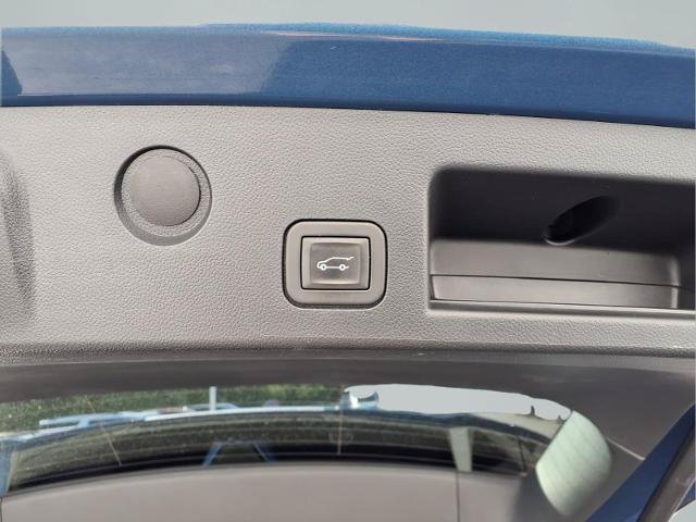 Used 2025 Chevrolet Equinox LT w/ Convenience Package II FWD image 21