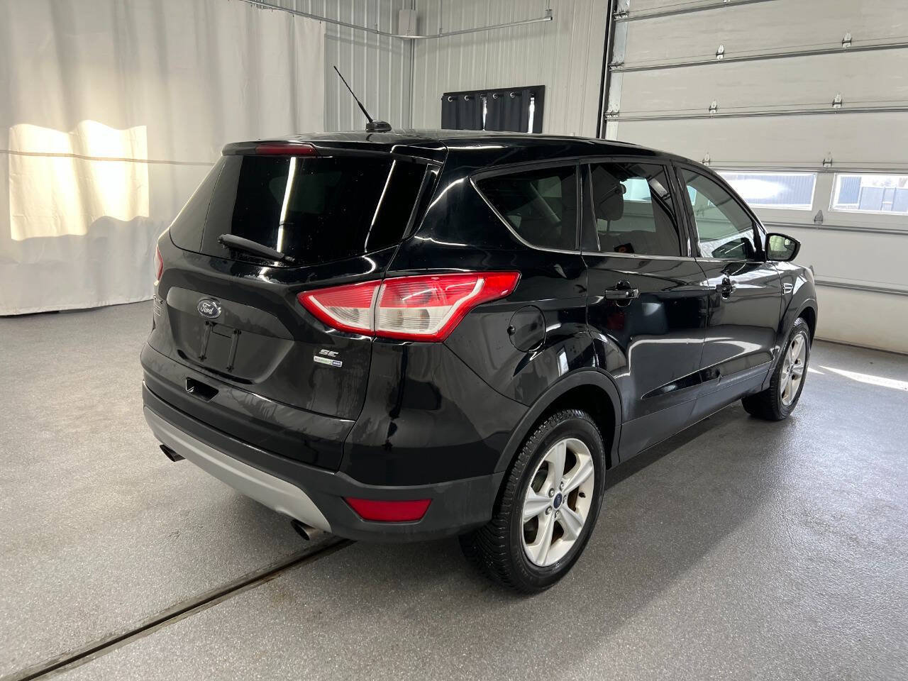 Used 2016 Ford Escape SE AWD/4WD image 4