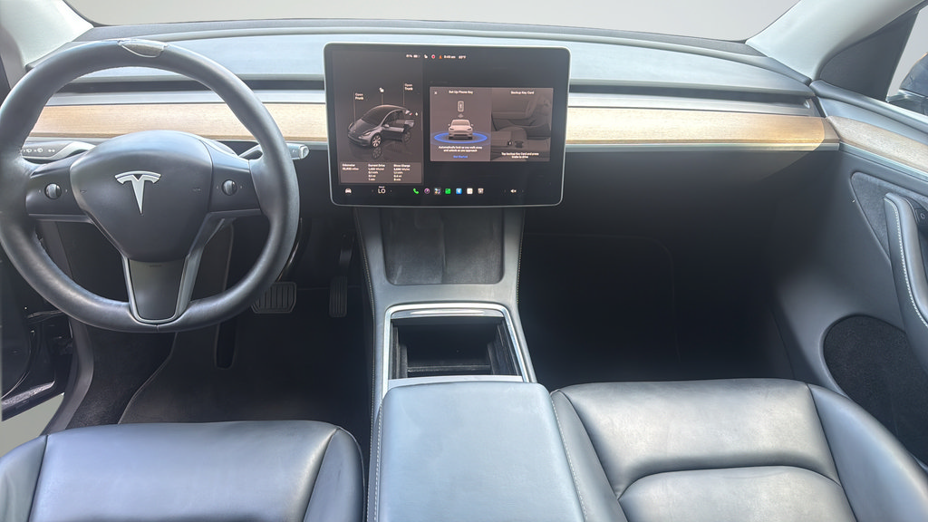 Used 2023 Tesla Model Y AWD image 11