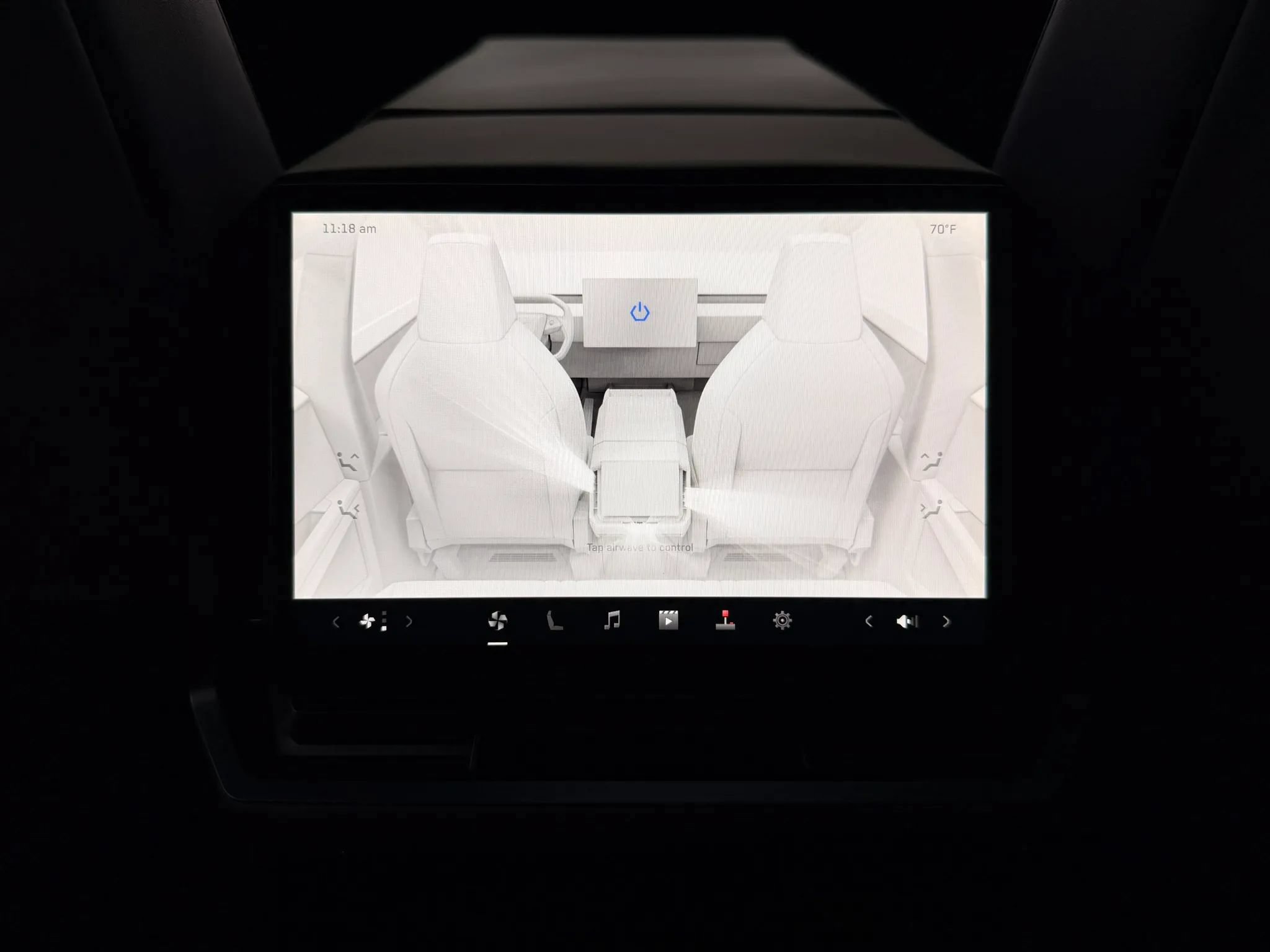 Used 2024 Tesla Cybertruck AWD Crew Cab image 18