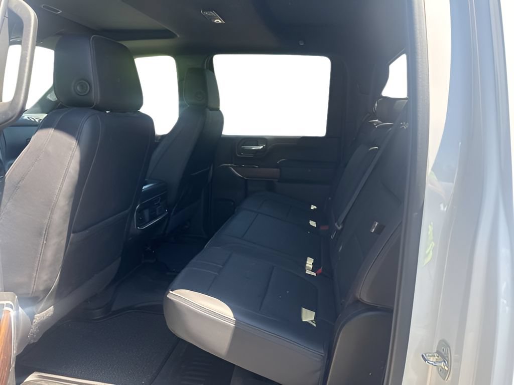 Used 2023 Chevrolet Silverado 2500 High Country w/ LPO, Hitch Package AWD/4WD image 17
