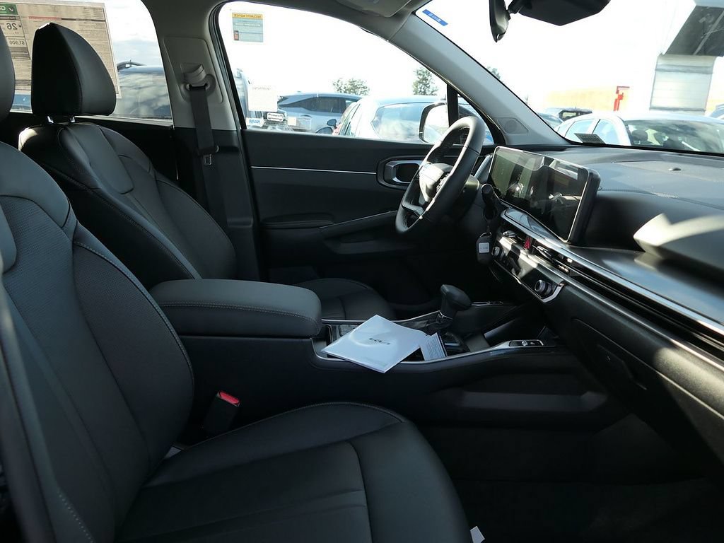 New 2026 Kia Sorento S FWD image 18
