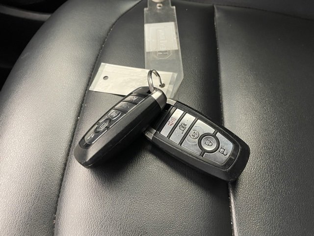 Used 2019 Ford Explorer XLT w/ Equipment Group 202A image 16