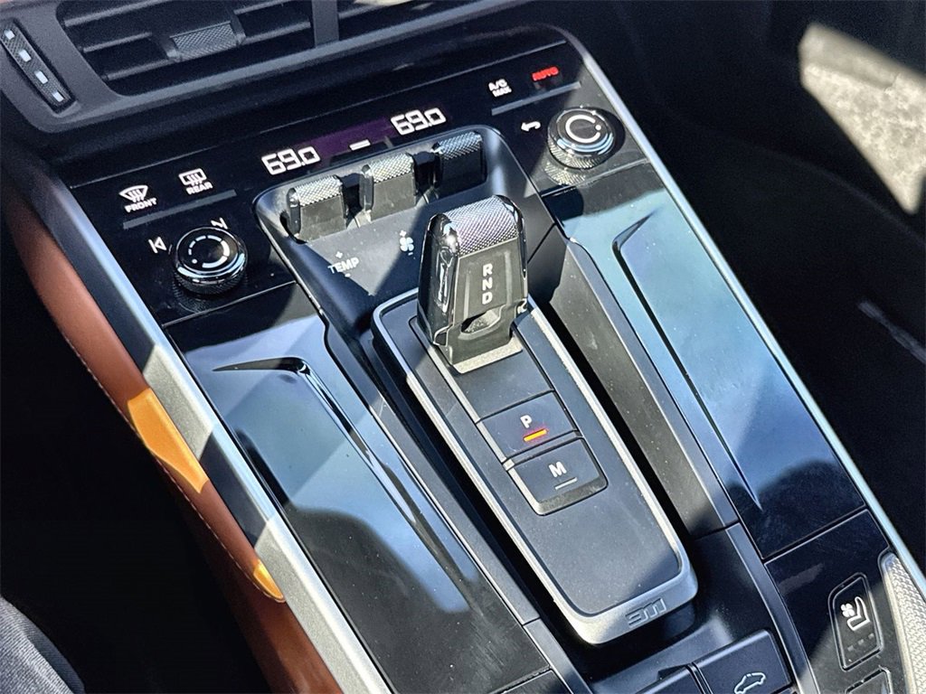 Used 2025 Porsche 911 Carrera image 25