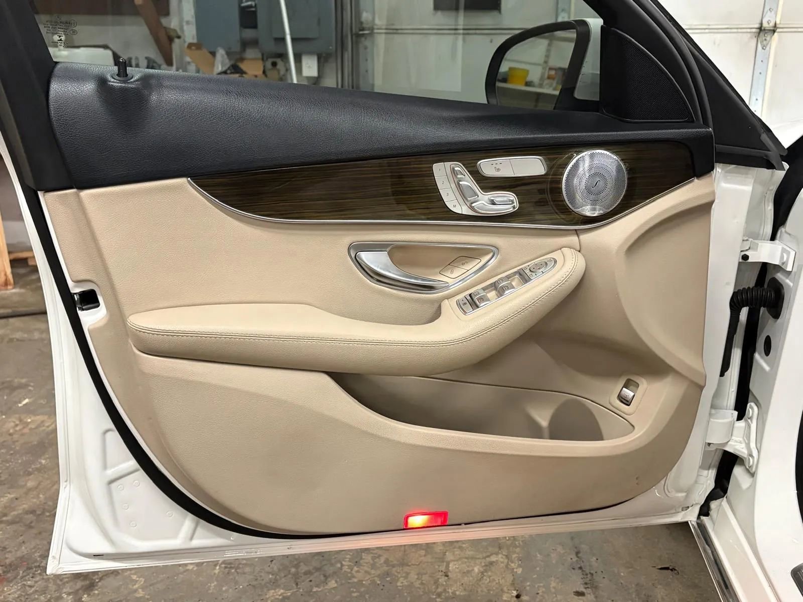 Used 2018 Mercedes-Benz C 300 4MATIC Sedan image 26