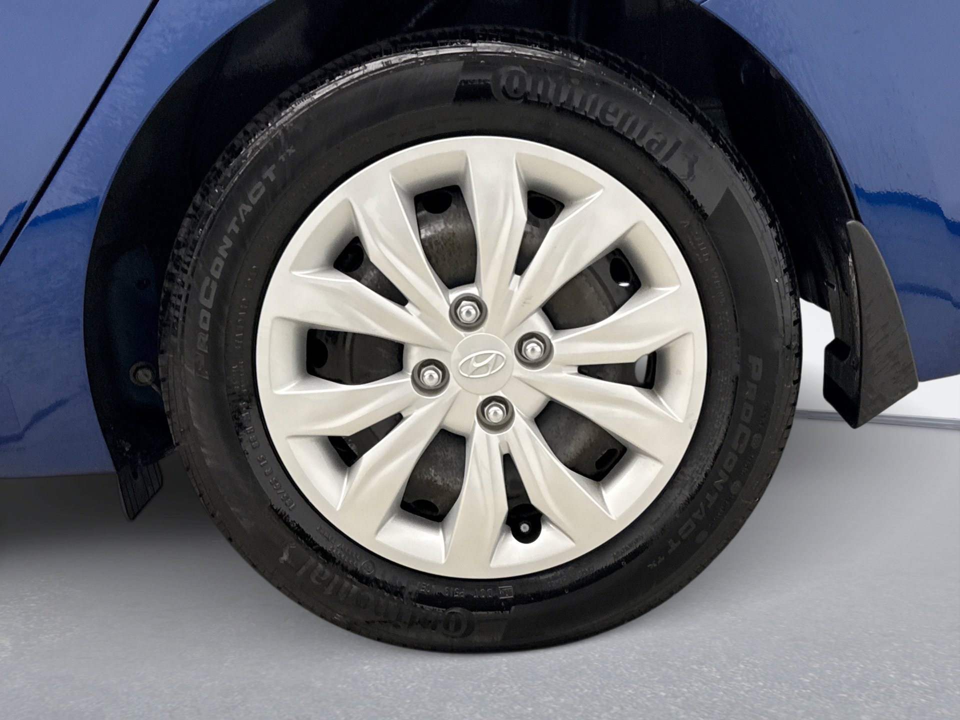 Used 2022 Hyundai Accent SE image 21