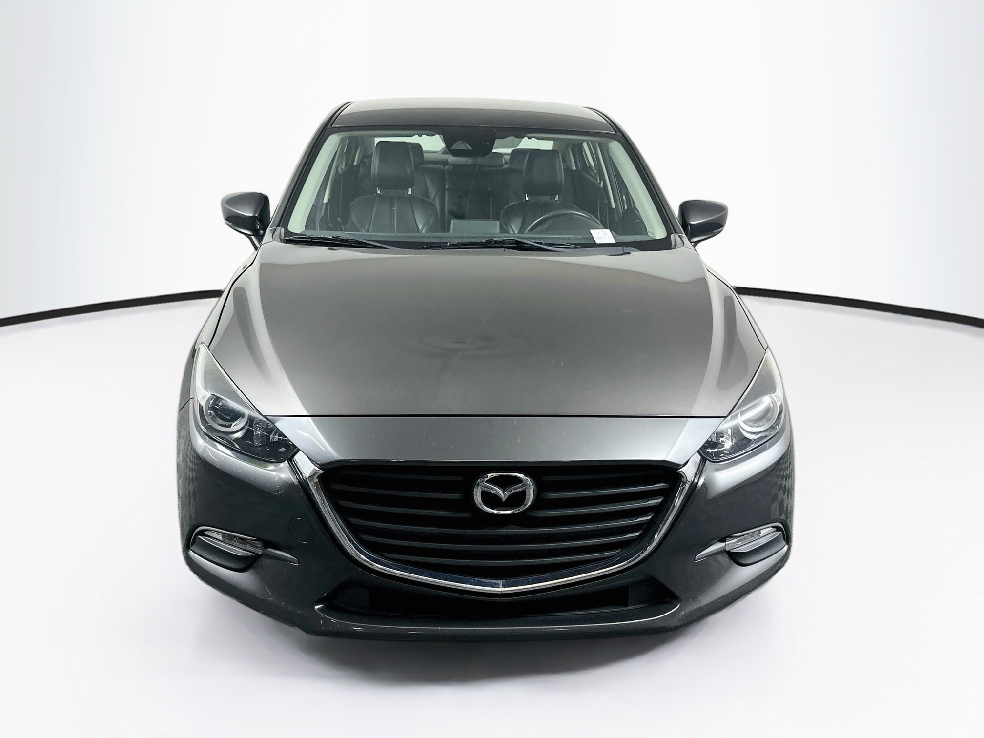 Used 2018 MAZDA MAZDA3 Touring FWD image 2