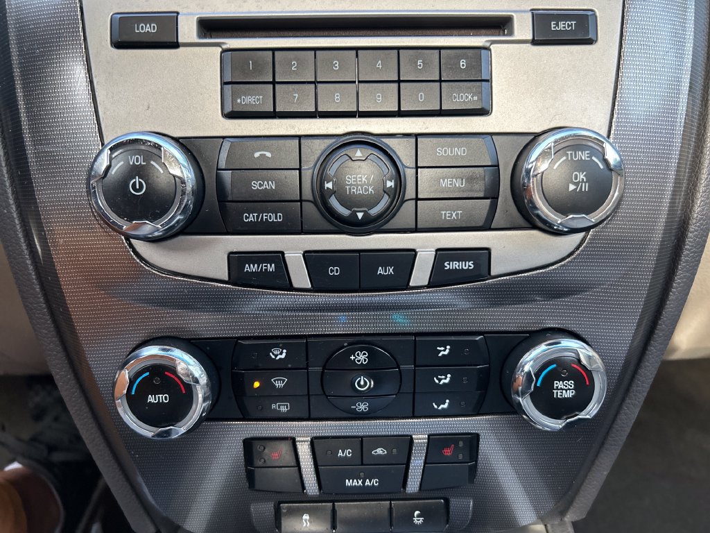 Used 2010 Ford Fusion SEL FWD image 25