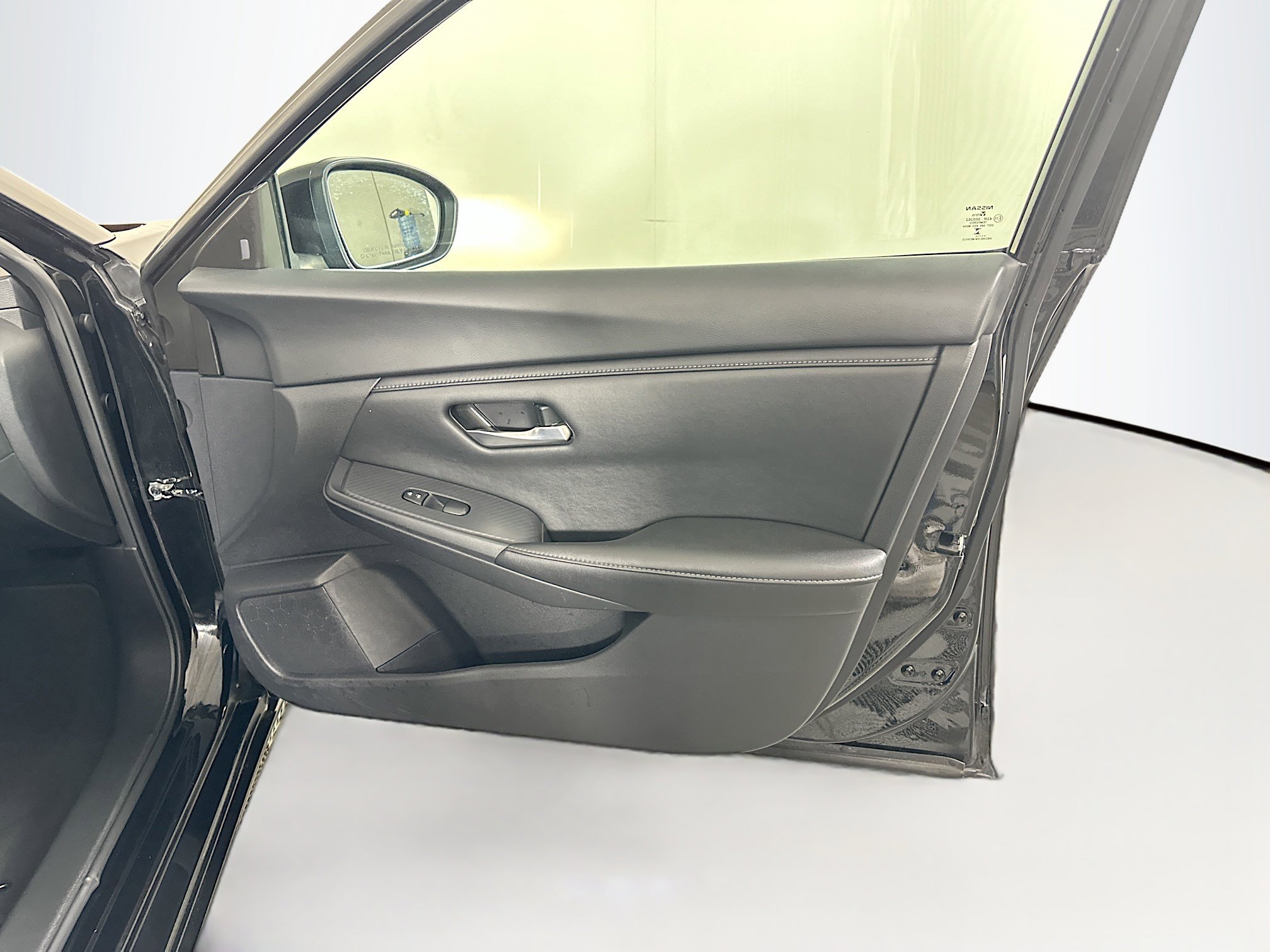 Used 2024 Nissan Sentra SV FWD image 30