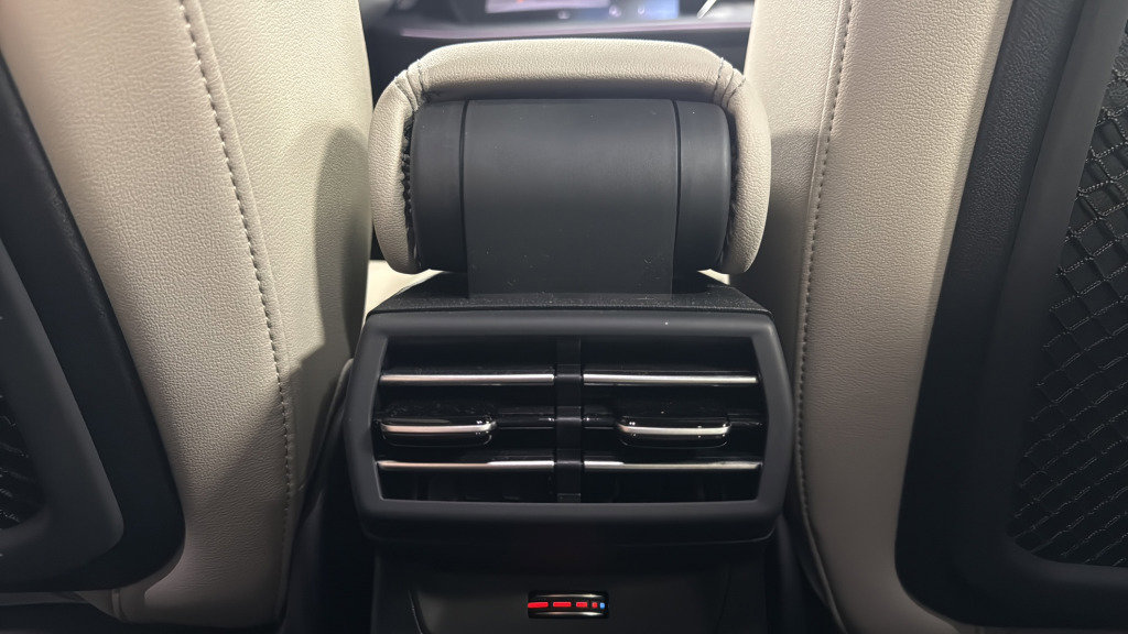 Used 2025 Audi A3 2.0T Premium w/ Convenience Package image 39