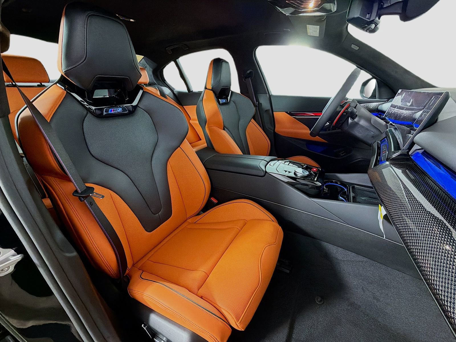 New 2026 BMW M5 w/ Carbon Package AWD/4WD image 30