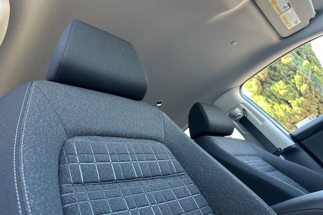 Certified 2026 Honda HR-V LX image 17