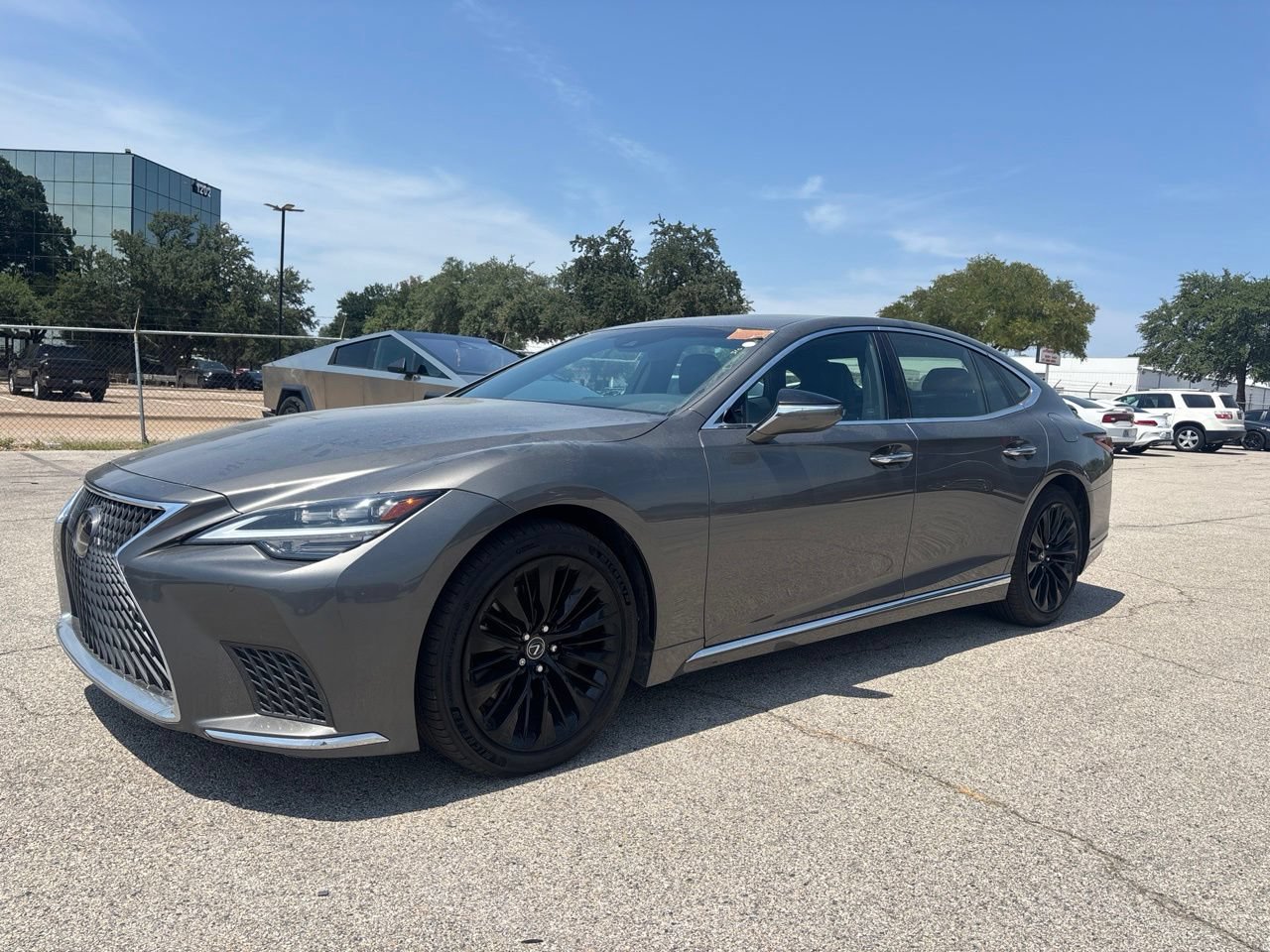 Used 2021 Lexus LS 500 w/ Accessory Package (Z2)