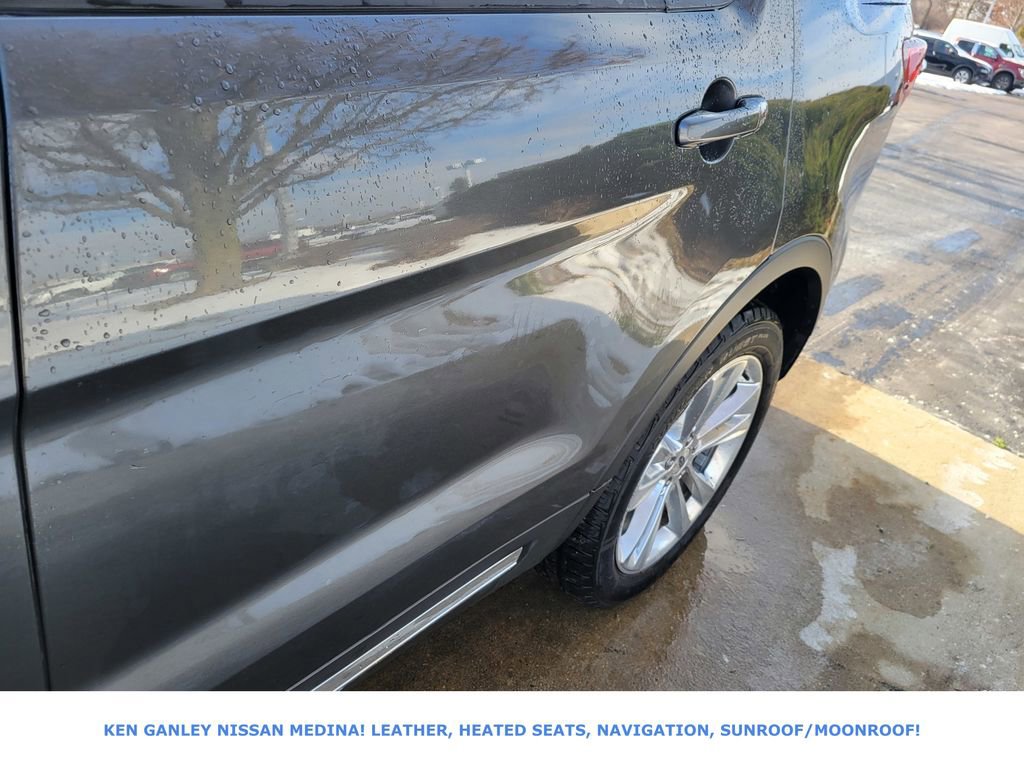 Used 2018 Ford Explorer XLT w/ Equipment Group 202A image 12