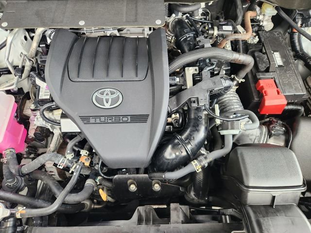 Used 2023 Toyota Highlander LE image 25