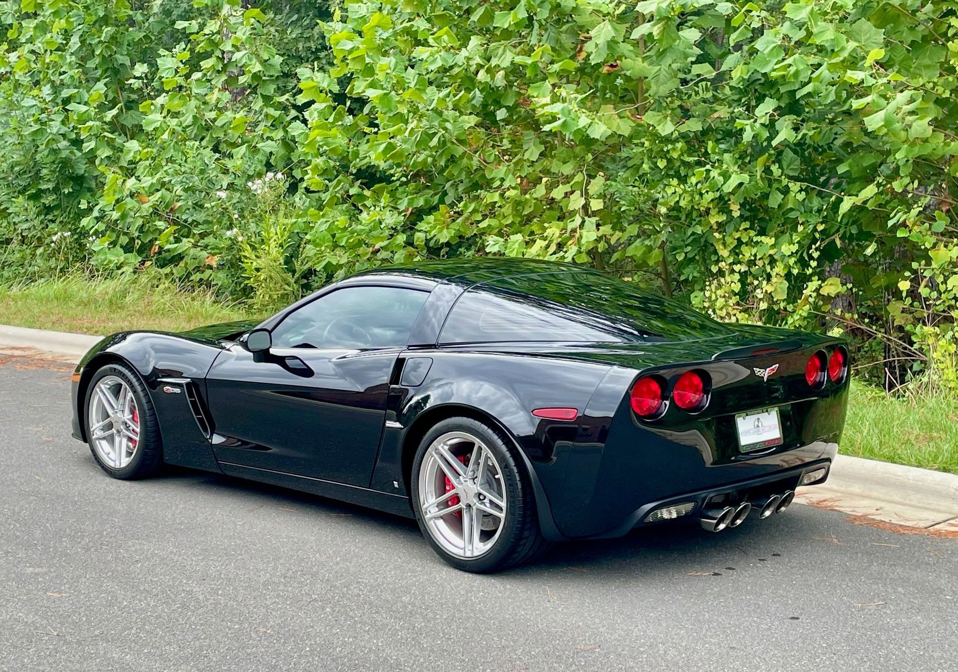 Used 2007 Chevrolet Corvette Z06 w/ Preferred Equipment Group image 4