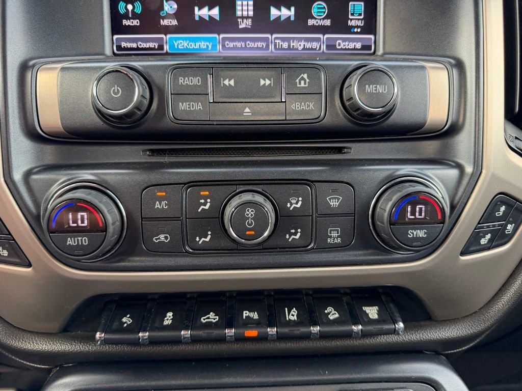 Used 2018 GMC Sierra 2500 Denali w/ Duramax Plus Package AWD/4WD image 18