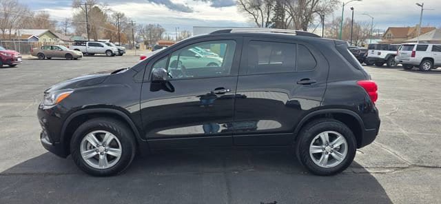 Used 2022 Chevrolet Trax LT w/ LT Convenience Package AWD/4WD image 4