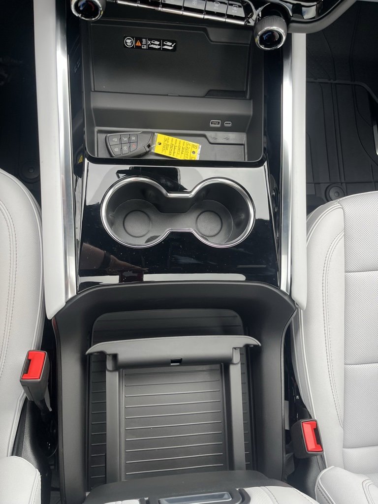 New 2026 Chevrolet Suburban Premier w/ Sun And Tow Package image 22