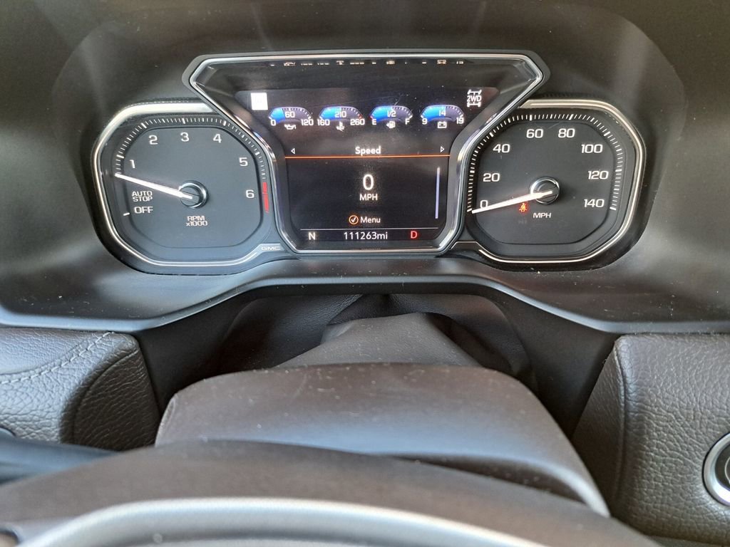 Used 2021 GMC Yukon Denali w/ Denali Premium Package image 13