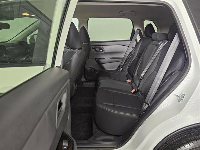 New 2026 Nissan Rogue S image 19