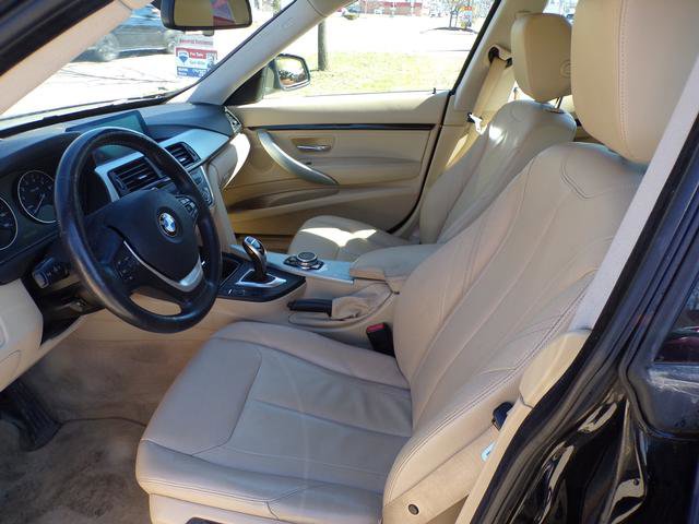 Used 2015 BMW 328i Gran Turismo xDrive image 9
