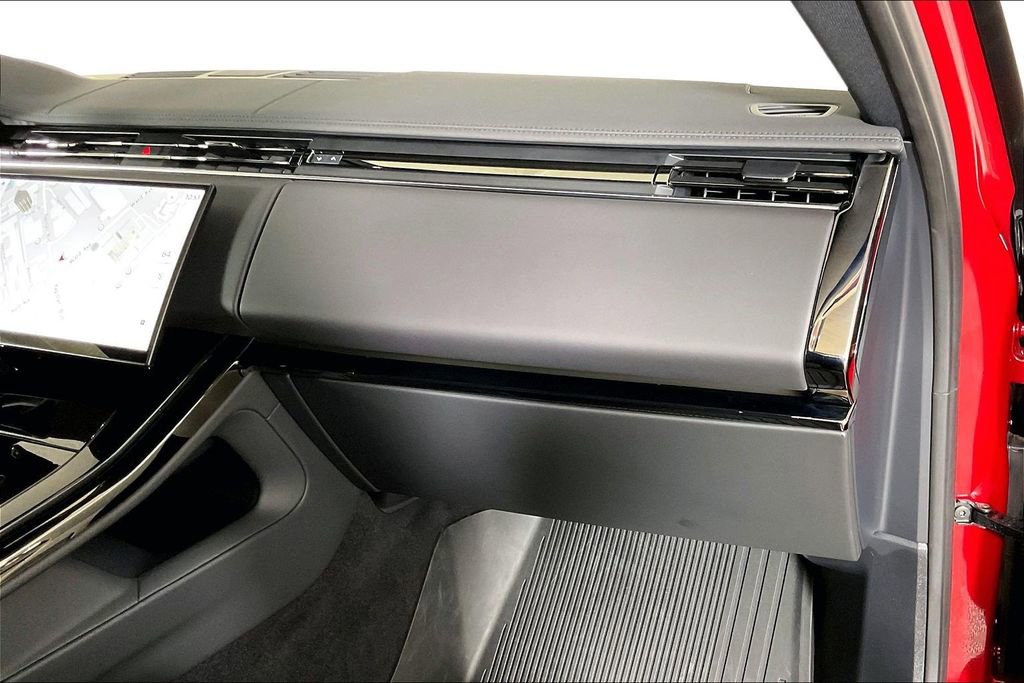 Used 2025 Land Rover Range Rover Sport Dynamic SE image 16