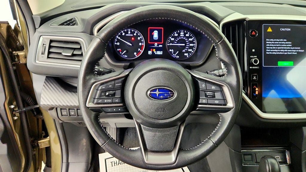 Used 2023 Subaru Ascent Premium w/ Convenience Package AWD/4WD image 11