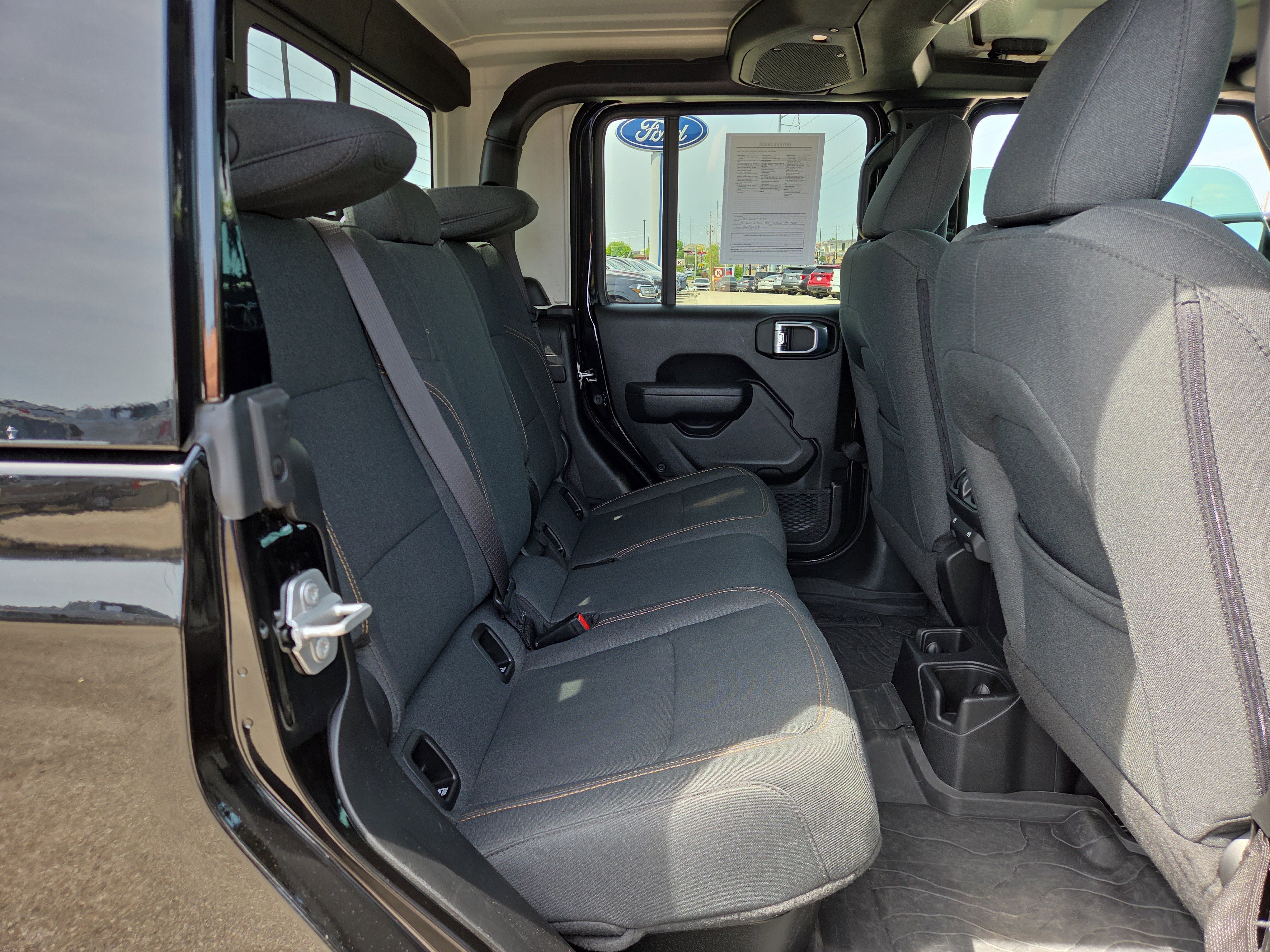 Used 2024 Jeep Gladiator Sport image 15