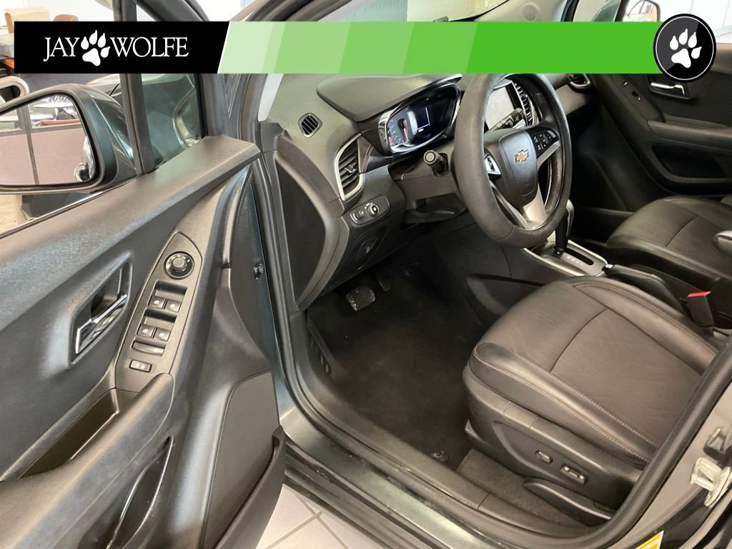 Used 2019 Chevrolet Trax LT w/ Driver Confidence Package image 9