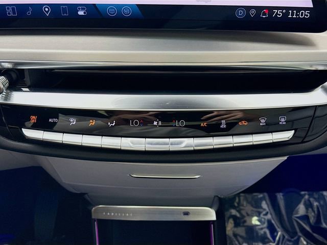 Used 2024 Cadillac Lyriq Luxury image 17