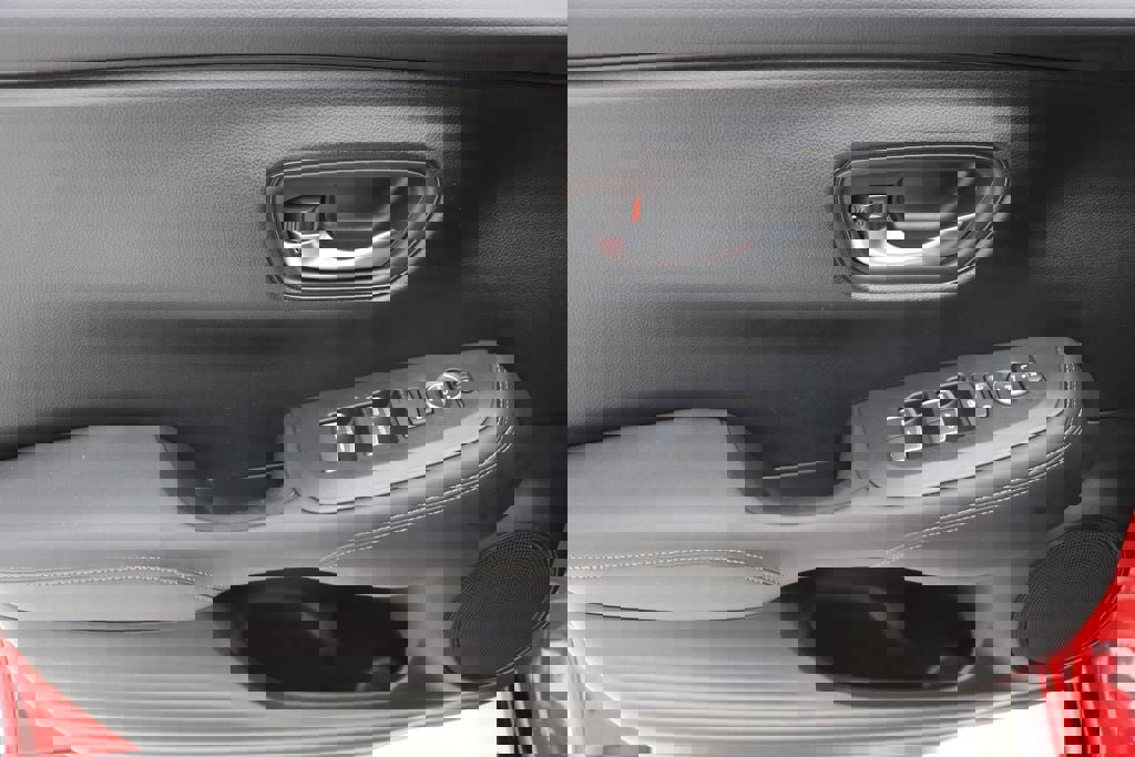 Used 2024 Honda HR-V EX-L image 15