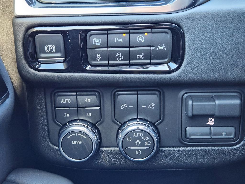 New 2026 GMC Yukon XL Elevation w/ Elevation Premium Package image 24