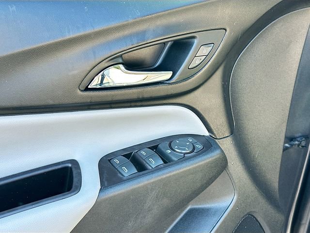 Used 2022 Chevrolet Equinox LS image 17