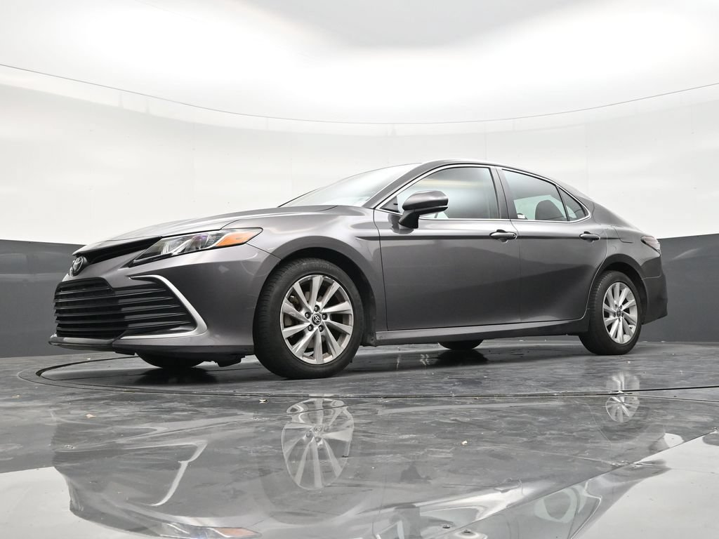 Used 2022 Toyota Camry LE FWD image 20