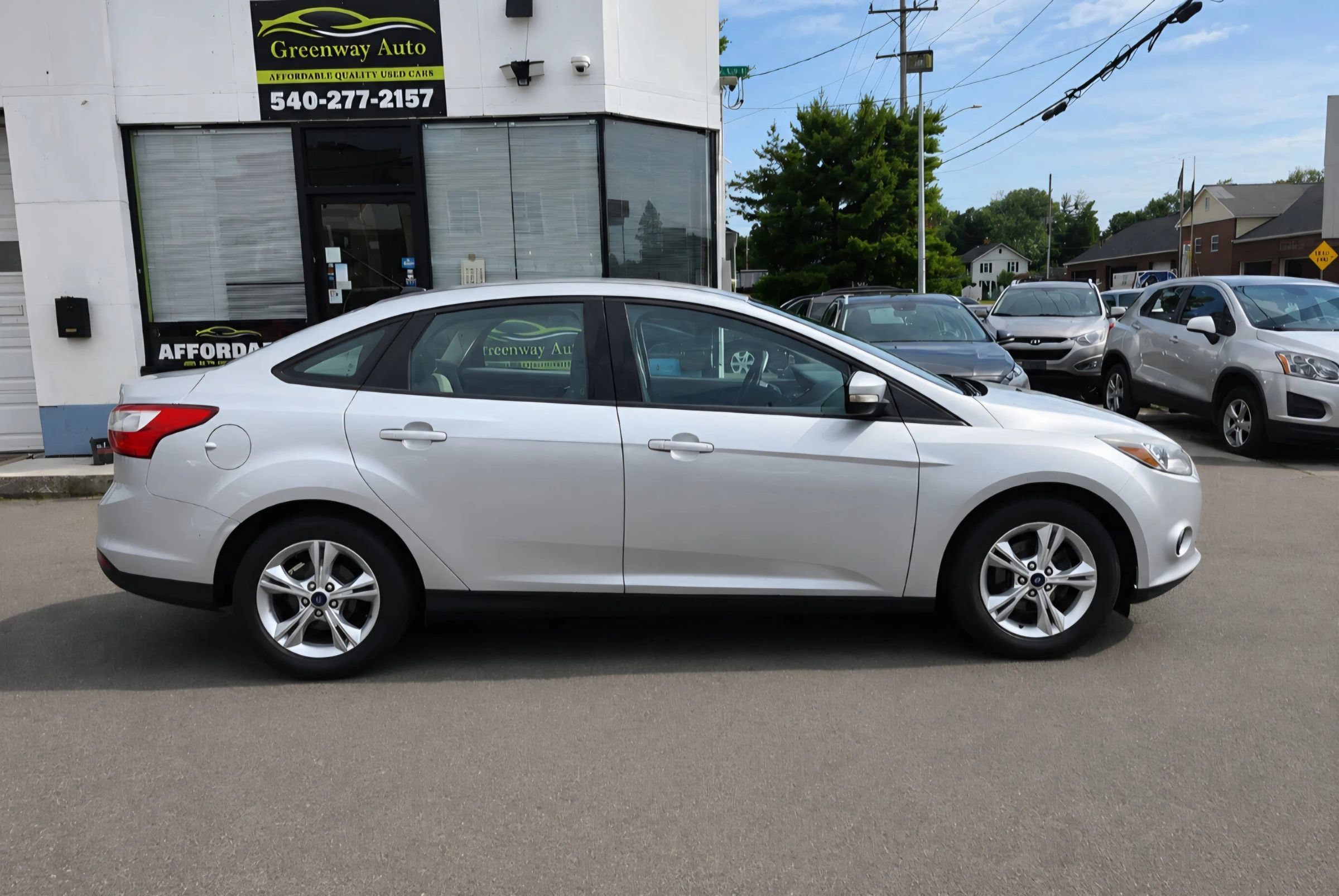 Used 2013 Ford Focus SE FWD image 5