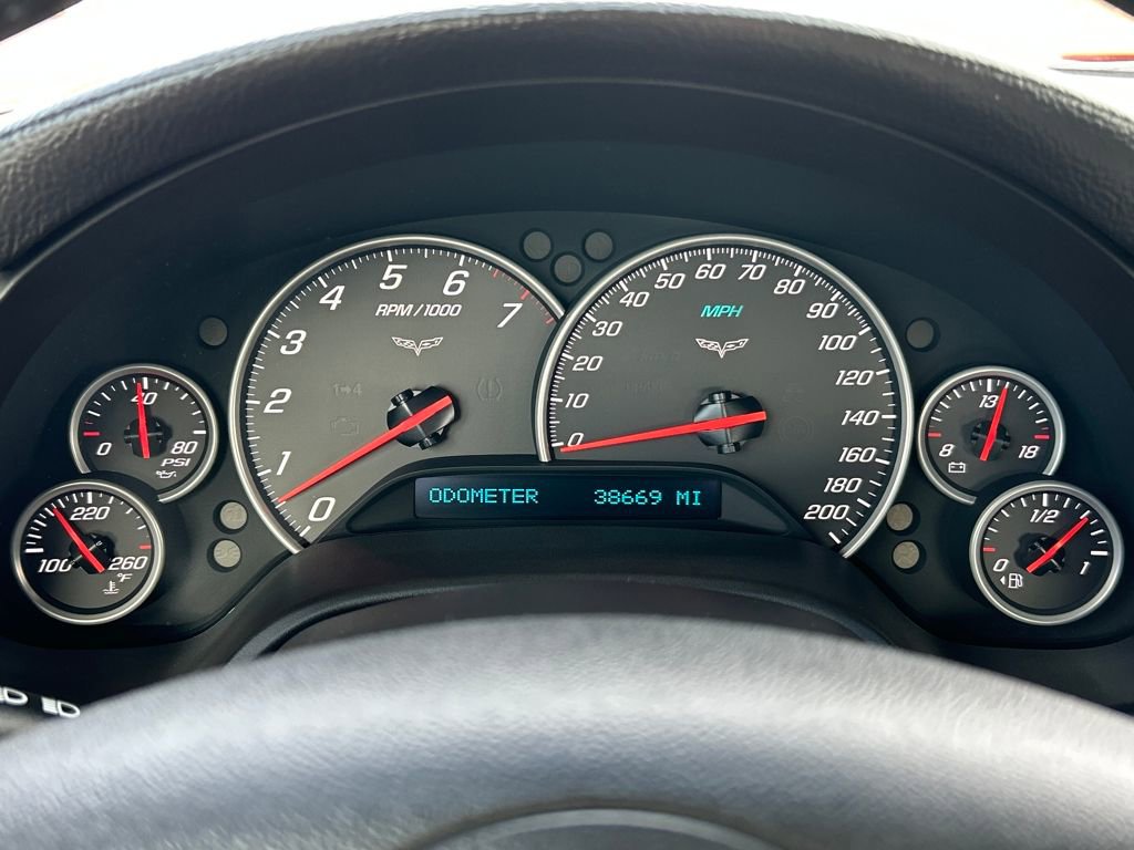 Used 2006 Chevrolet Corvette Base w/ Preferred Equipment Group image 10