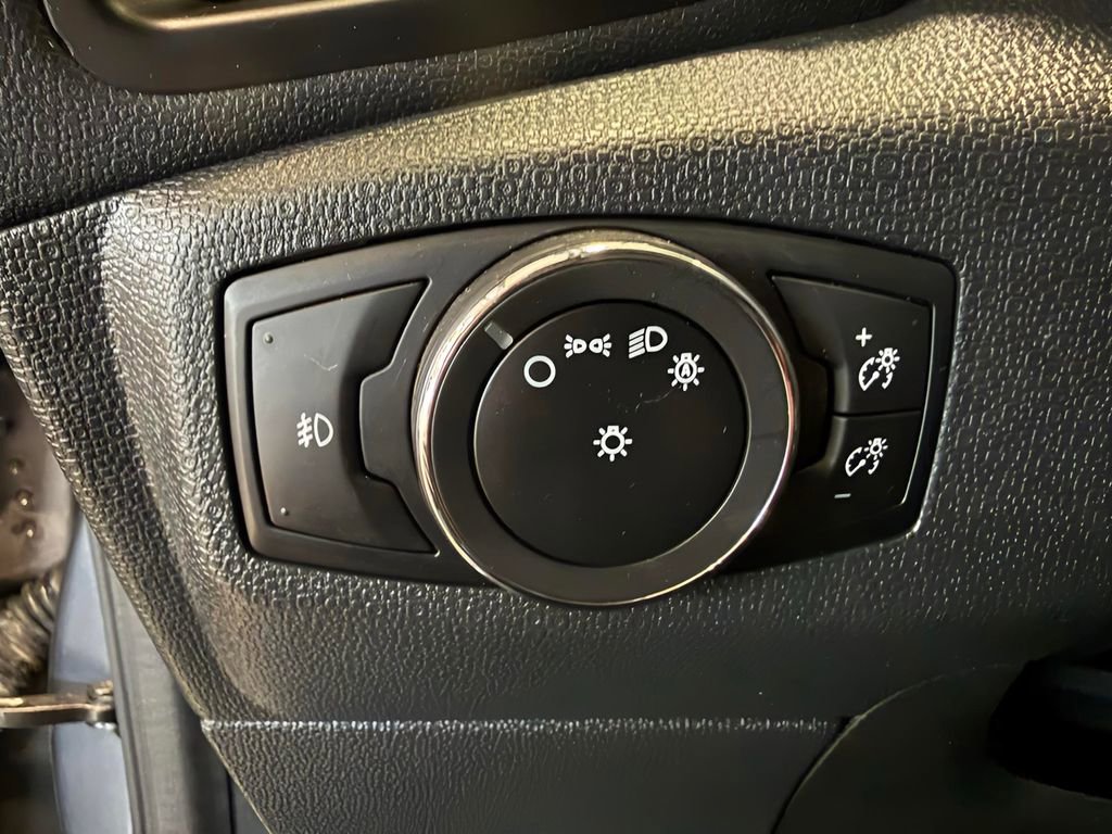 Used 2022 Ford EcoSport Titanium image 20