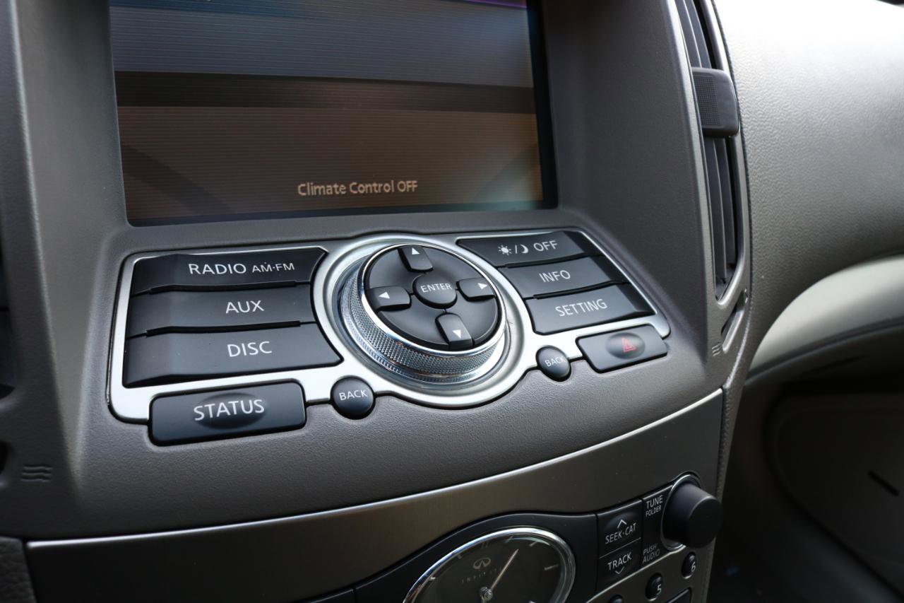 Used 2012 INFINITI G37 x w/ Premium Pkg image 29