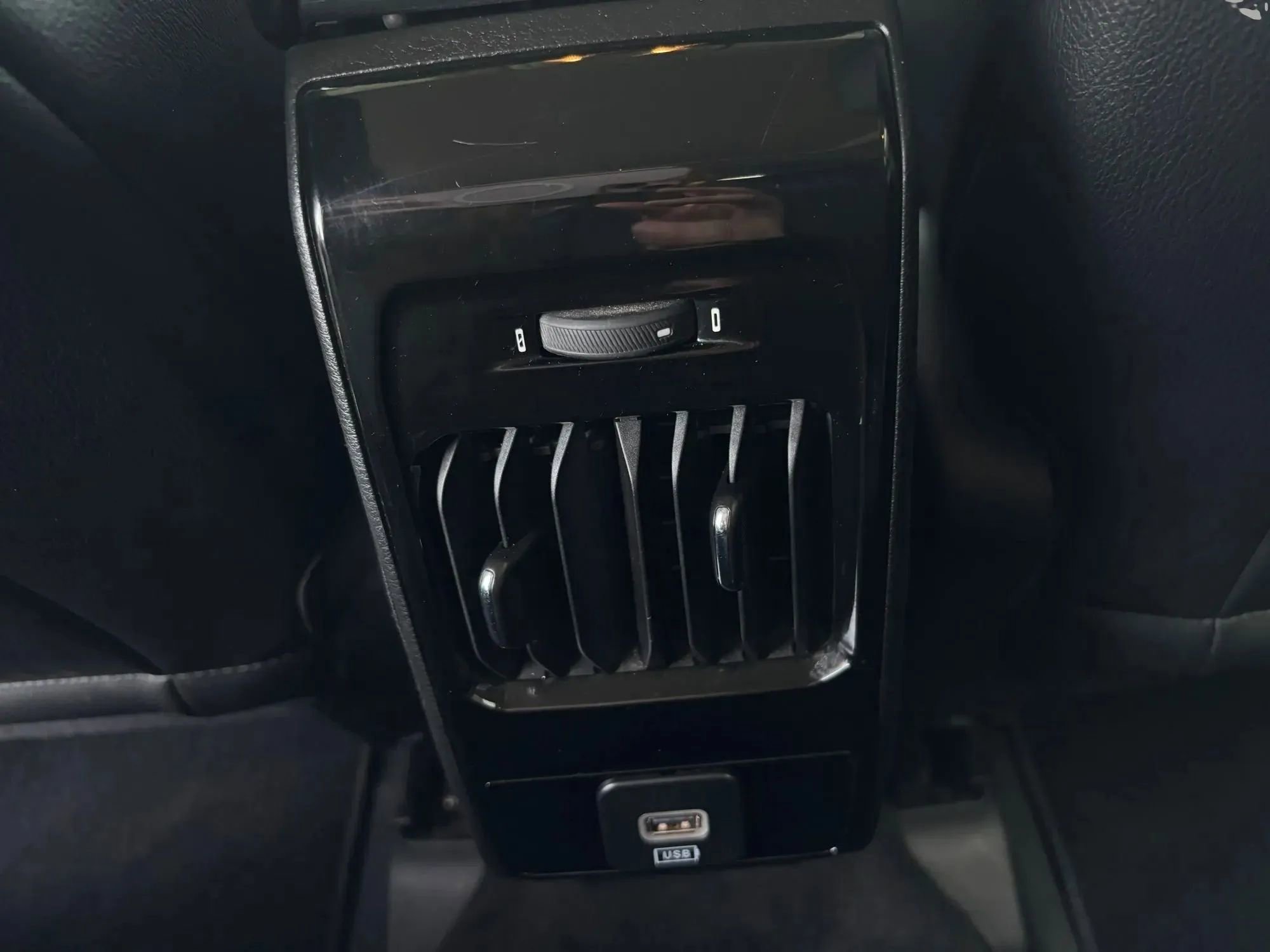 Used 2022 Jeep Compass Limited w/ Sun and Sound Group image 34