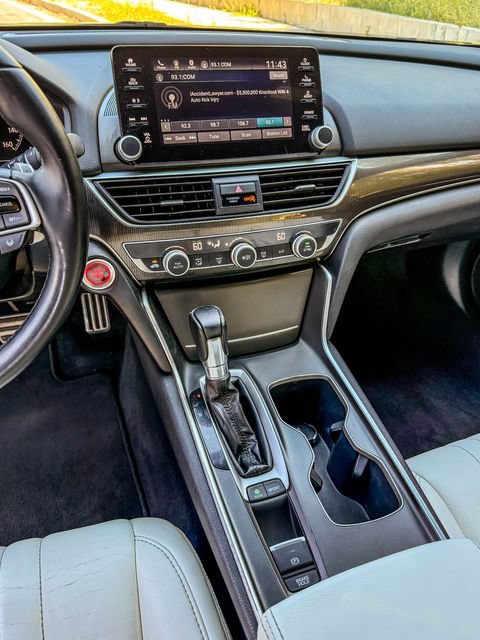 Used 2020 Honda Accord Sport image 7