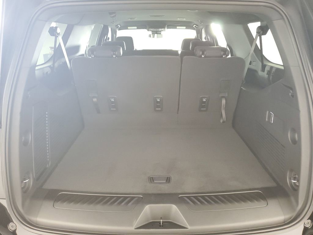 New 2026 Chevrolet Suburban LS image 30