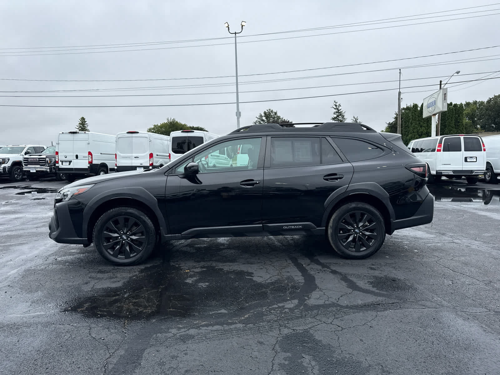 Used 2024 Subaru Outback Onyx Edition w/ Popular Package #2 AWD/4WD image 2