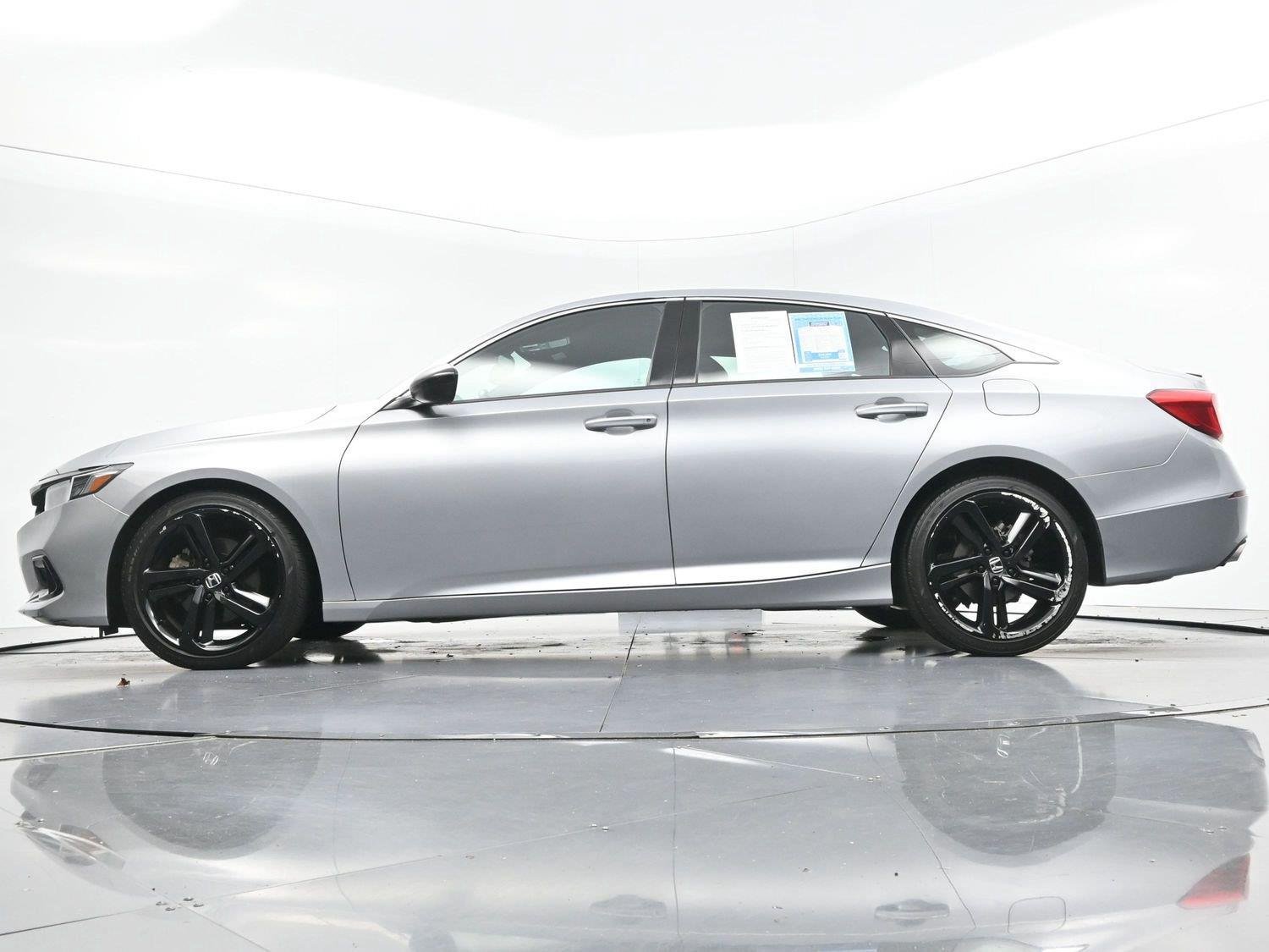 Used 2022 Honda Accord Sport image 44