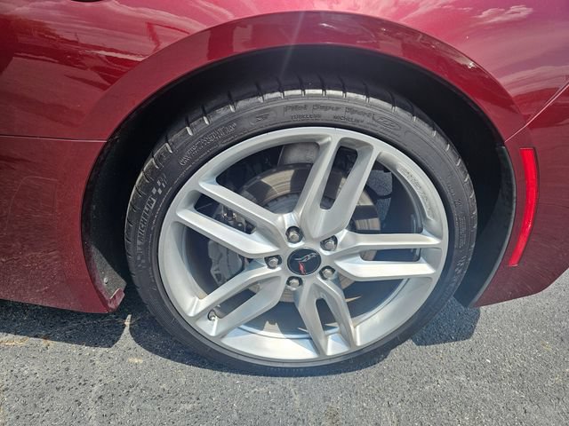 Used 2019 Chevrolet Corvette Stingray Coupe w/ 1LT RWD image 13