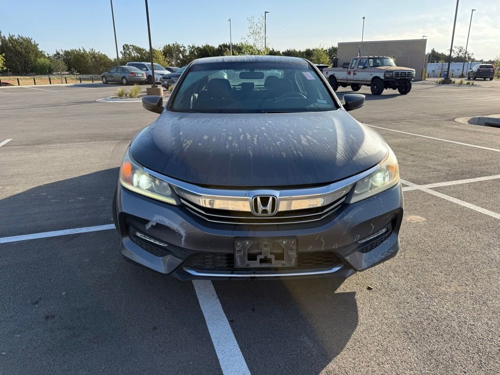 Used 2017 Honda Accord Sport image 2