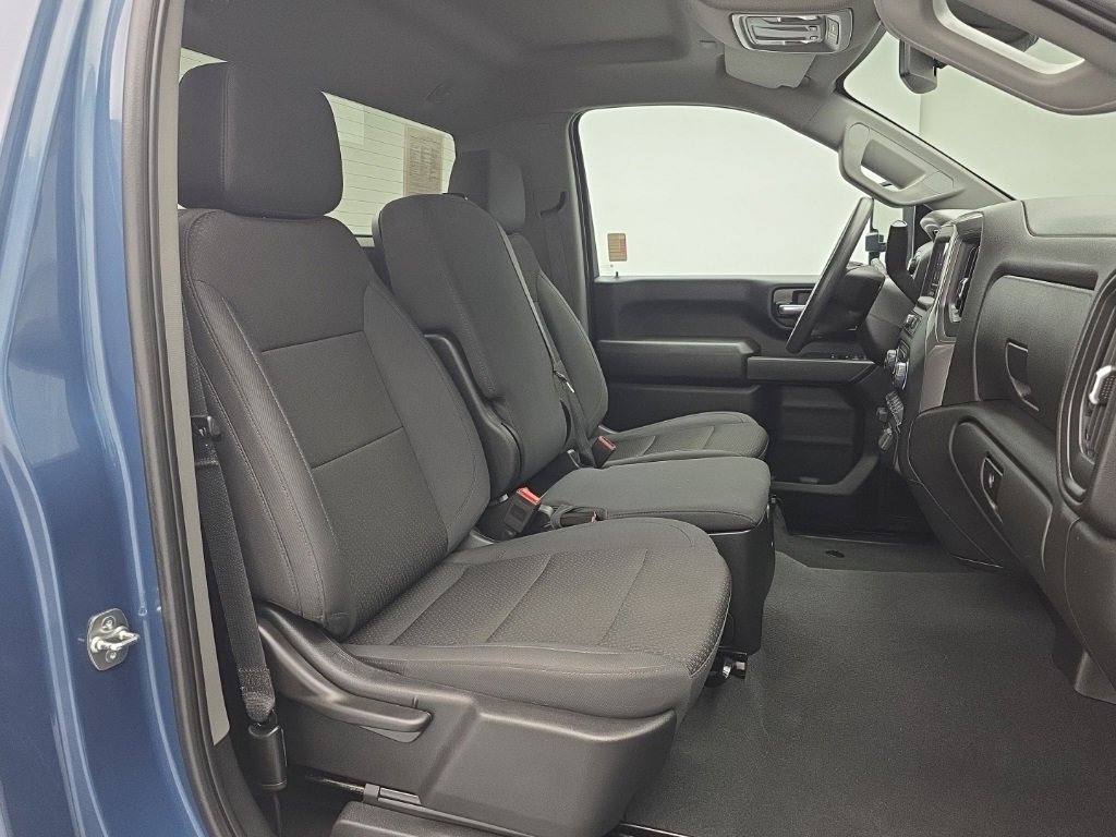 Used 2025 Chevrolet Silverado 2500 W/T image 37