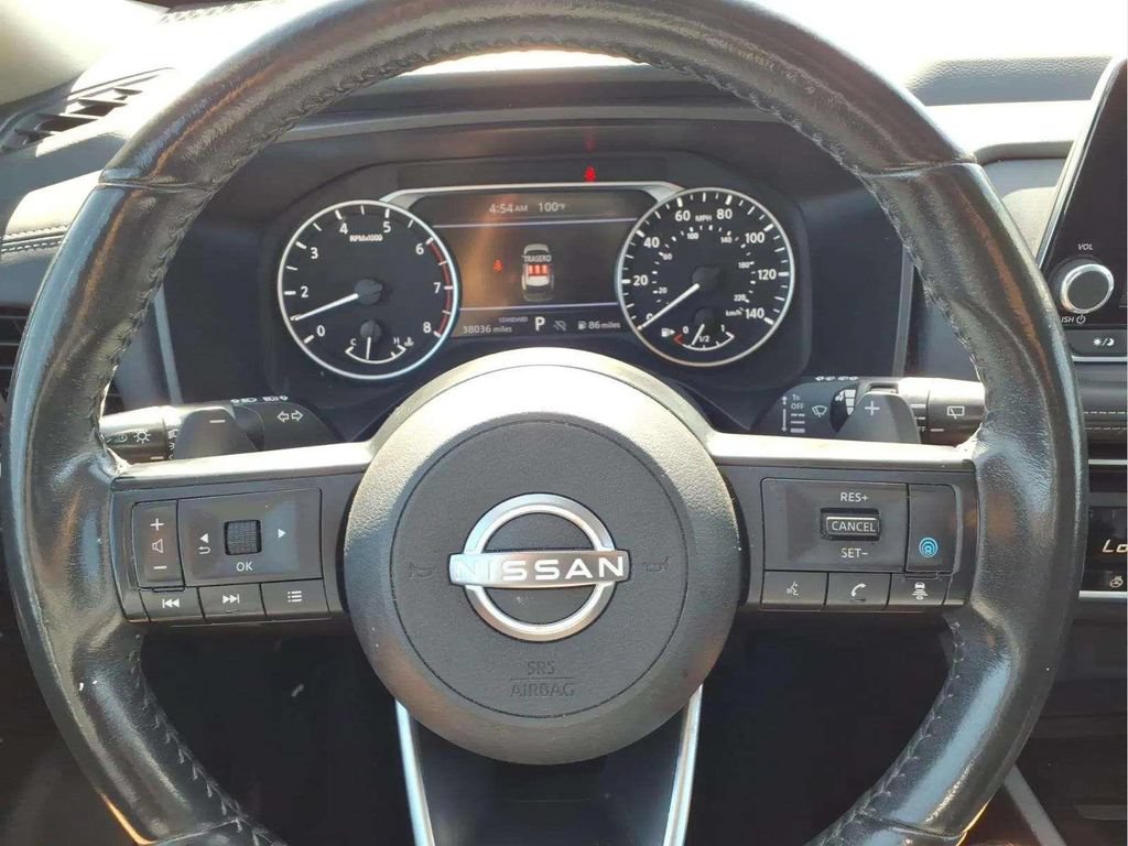 Used 2024 Nissan Rogue SV w/ SV Premium Package FWD image 14